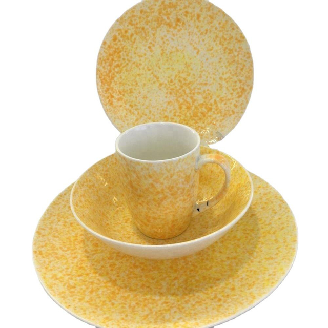 Элегантный и роскошный обеденный сервиз из тонкого костяного фарфора